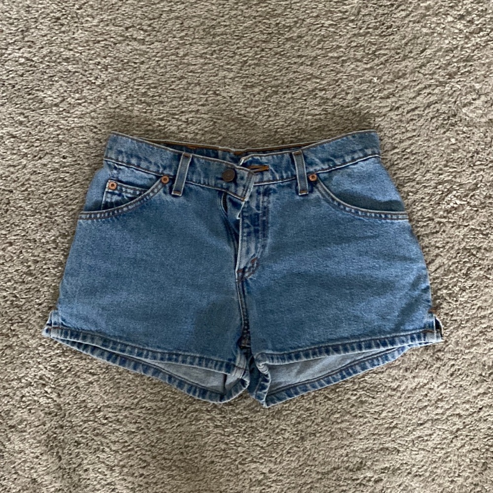 Levi’s- blue denim shorts